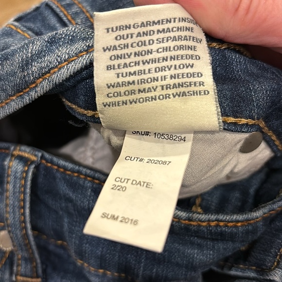 Torrid Boyfriend jeans size 10. Never worn. - Picture 7 of 7